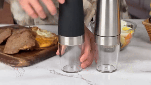 Electric Automatic Salt and Pepper Shaker